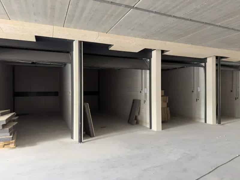 Garagebox te Huur Bodegraven N11 - Opslag Camper Caravan Hobbyruimte