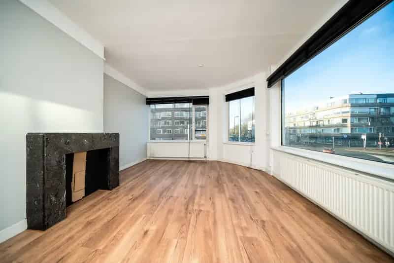 Blijdorp Appartement: 2 Slaapkamers Balkon Lichtinval Jaren 30