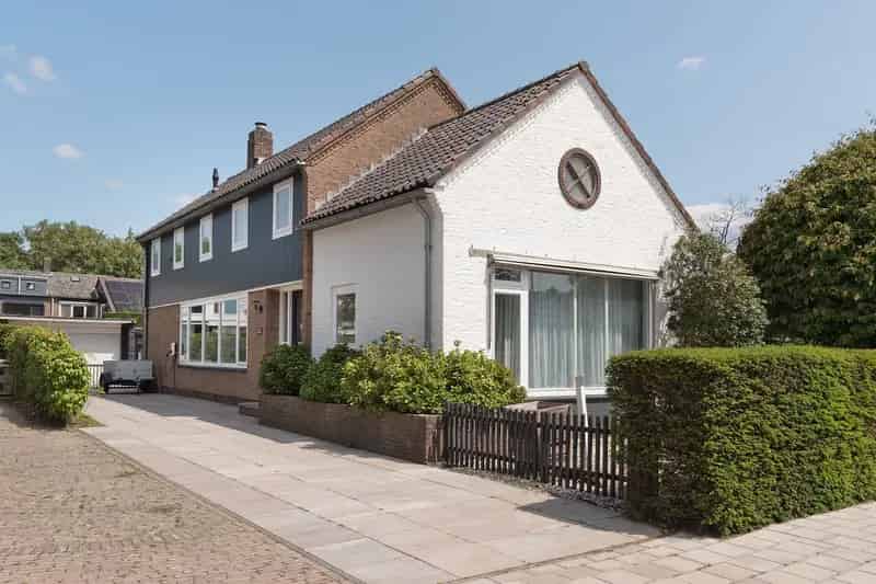Huis te koop Hortensialaan Aalsmeer Dubbele bewoning mogelijk