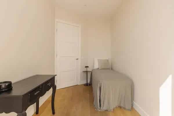 Te Huur Amsterdam: 2-Kamerappartement 70m2 met Dakterras en Balkon