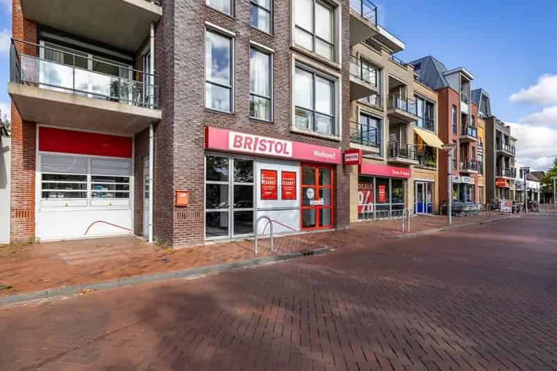 Winkelruimte te huur Hoogezand 1370m2 Sluiskade