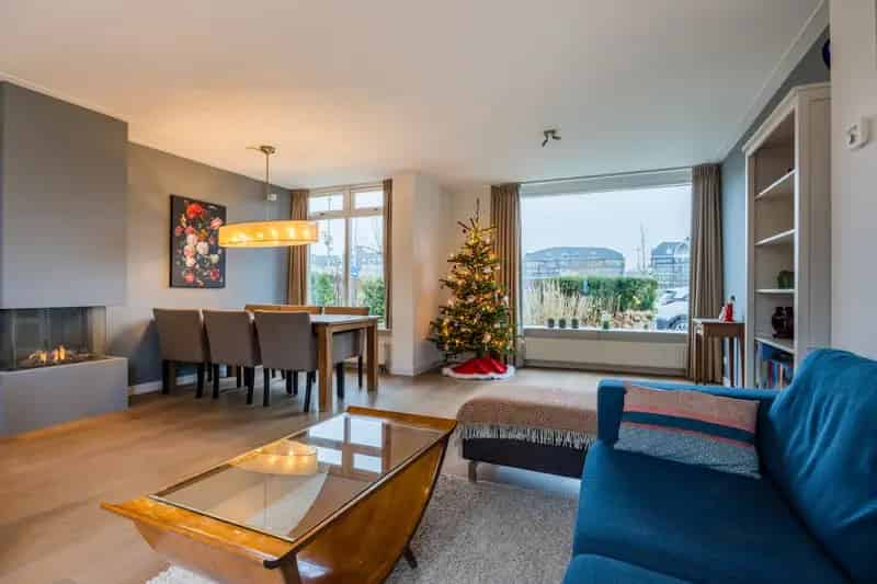 Huis te koop Voorschoten Nicolaas Maeskade