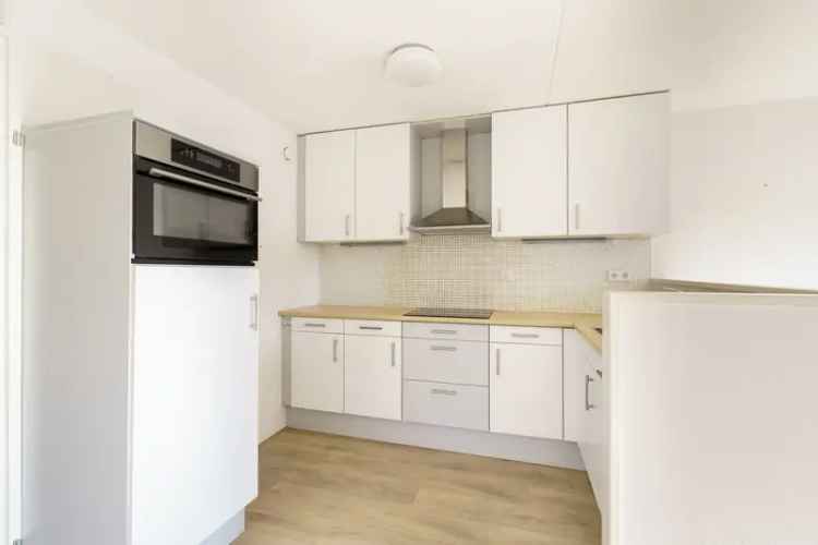 Appartement te koop Nootdorp: Ruim, Licht, Zonnig Terras