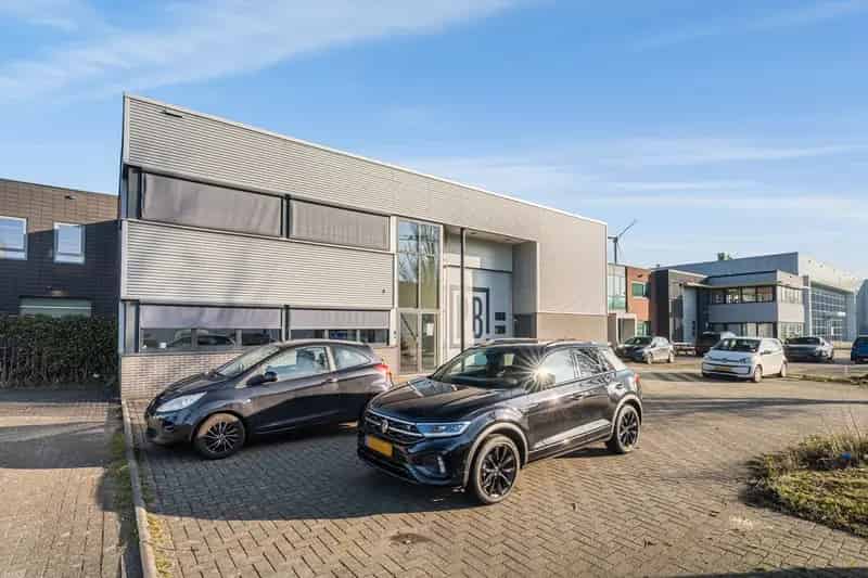 Bedrijfshal Haarlem 970m² te Huur Waarderpolder