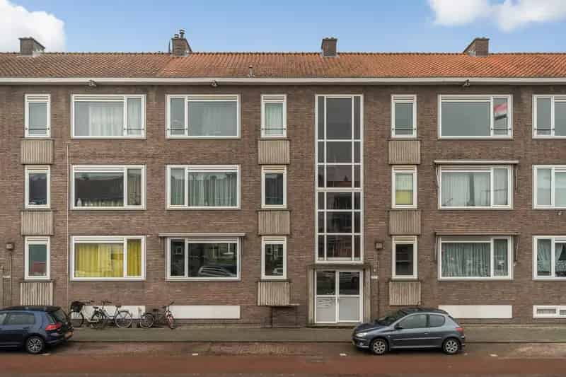 4 Kamer Benedenwoning Charlois Ruime Tuin 88m2