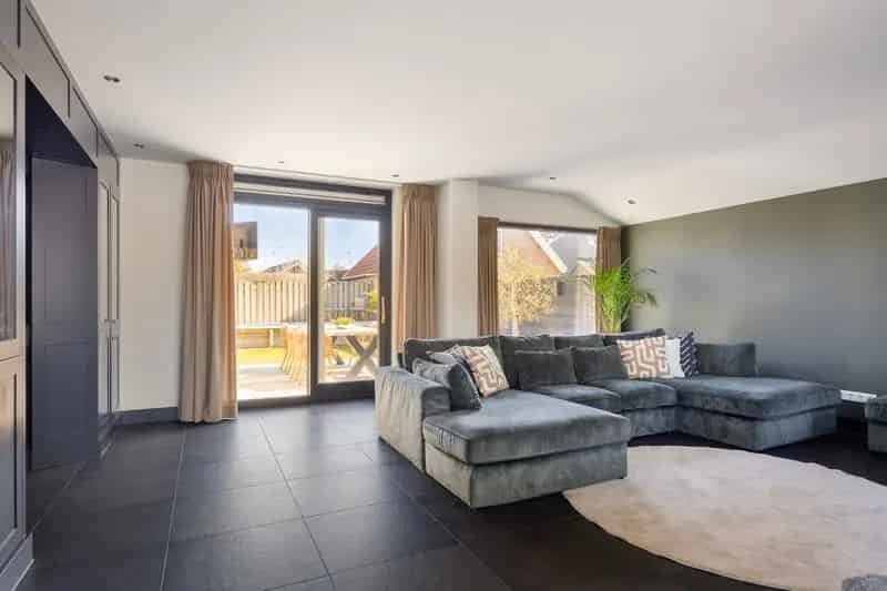Huis te koop Berlicum: Luxe villa met zwembad en 4 slaapkamers