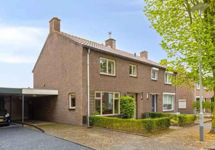 Tweekapper Nieuw Bergen Ruime Tuin Garage Carport