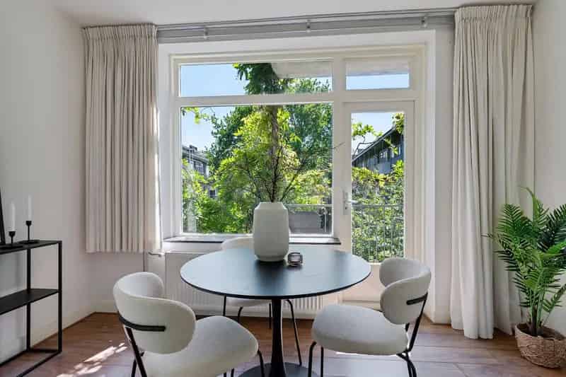 Amsterdam 3-kamerappartement  52m2  Balkon Berging  Erfpacht Afgekocht