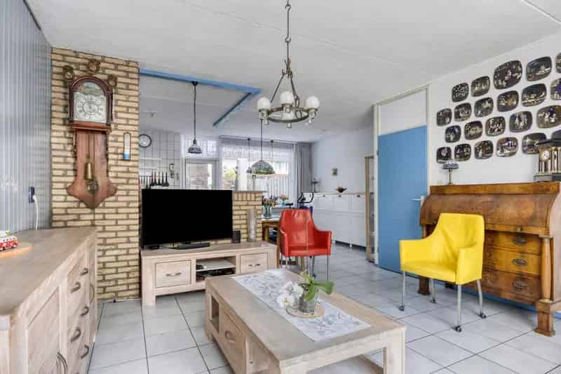 Huis te koop De Lier 6 slaapkamers grote tuin