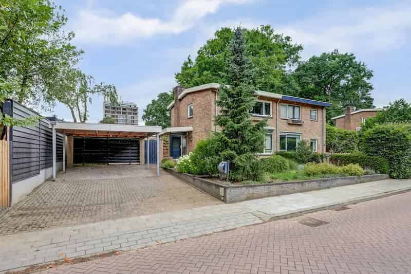 Ruime gezinswoning Ede-Oost 3 slaapkamers grote tuin