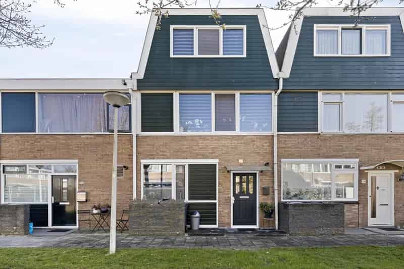 Ruime Gezinswoning 5 Slaapkamers Zaandam