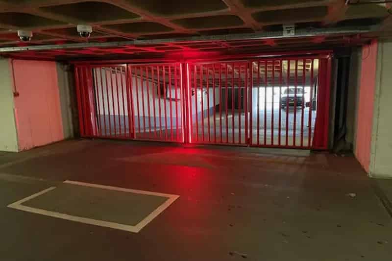 Garageboxen te Koop Rijswijk 36m2 Dubbel Veilig Afgesloten