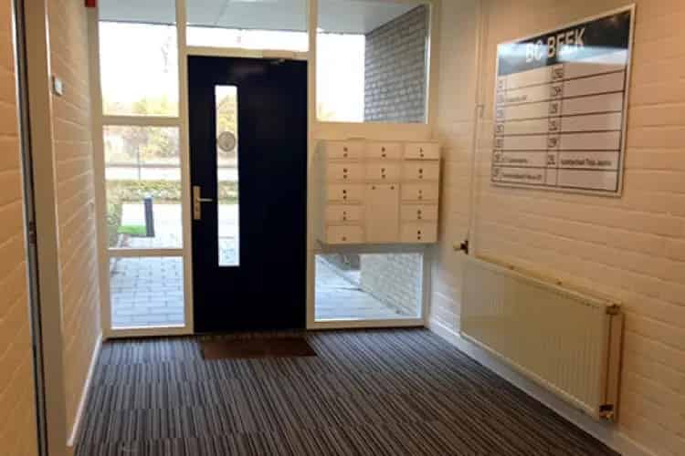 Kantoorruimte Beek 30m2  24 7 Toegang Vergaderruimtes Parkeerplaatsen