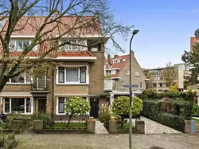 Huis te koop Van Boetzelaerlaan Den Haag