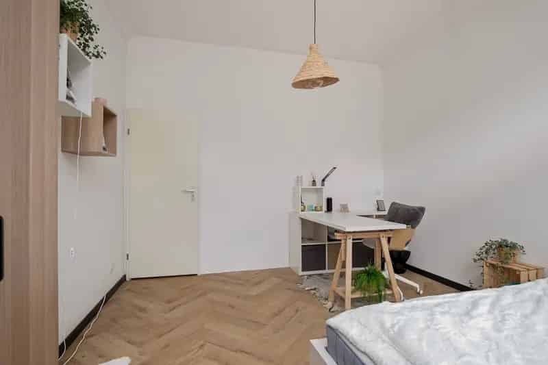 5 Kamer Benedenwoning Rotterdam West Grote Tuin Gerenoveerd
