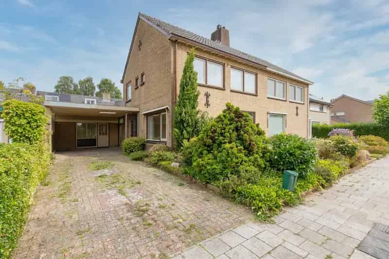 Huis te koop Velp: Ruime gezinswoning met 4 slaapkamers en garage