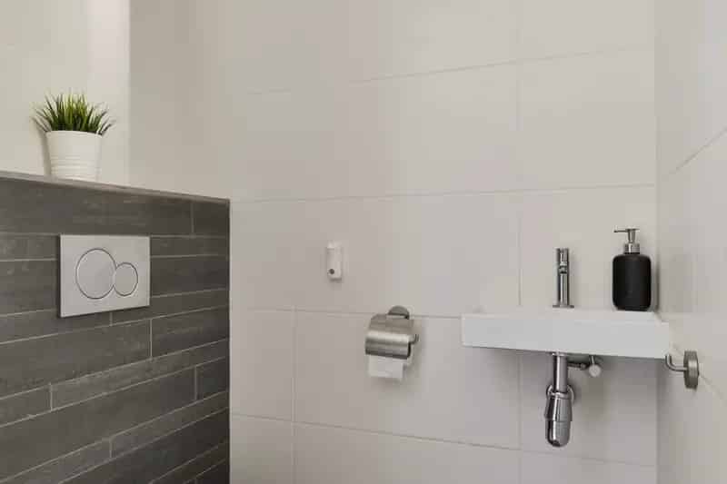 Huis te koop Rotterdam Merbaustraat: 5 slaapkamers, tuin, moderne badkamer