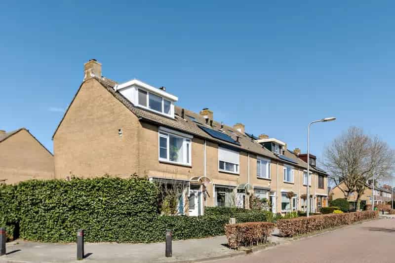 Hoekwoning Bleiswijk Ruime Tuin Garage 4 Slaapkamers Energielabel B