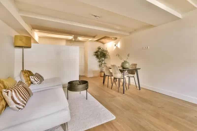 Grachtenappartement Amsterdam Oudezijds Voorburgwal Rijksmonument