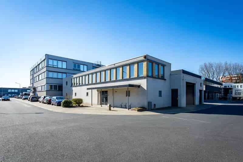 Bedrijfshal Hilversum te huur 485m2