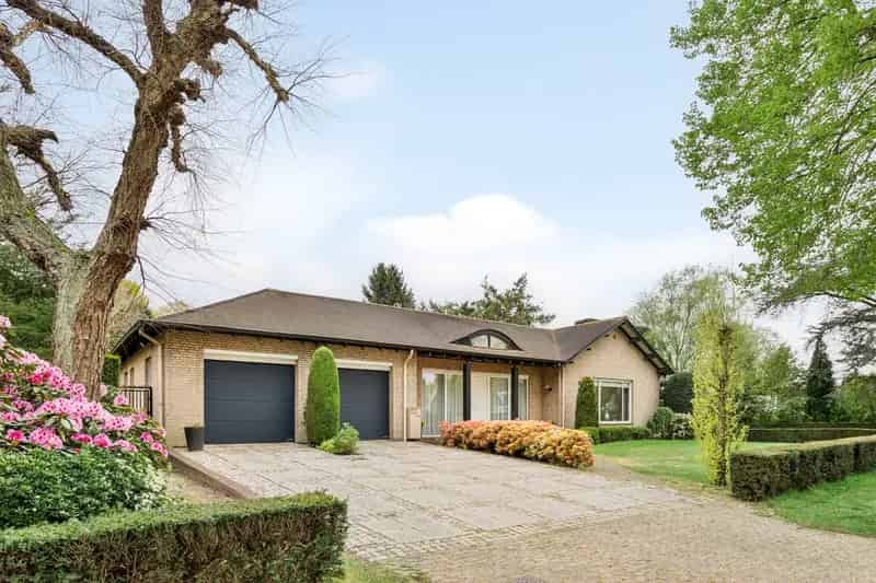 Royale Bungalow te Koop Veghel 4 slaapkamers grote tuin