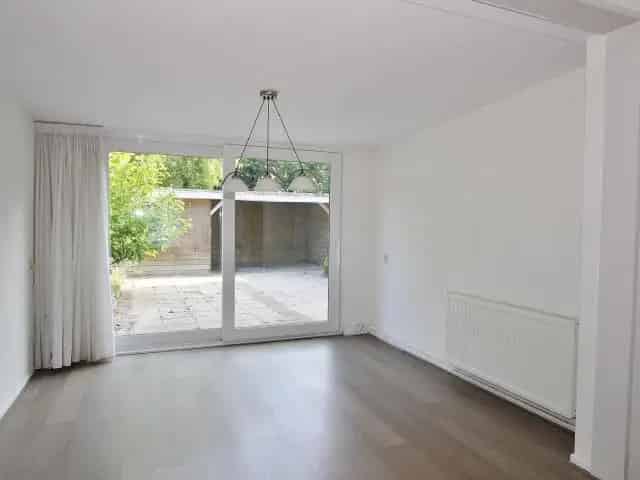 Tussenwoning Vogelwaarde 3 slaapkamers gerenoveerd