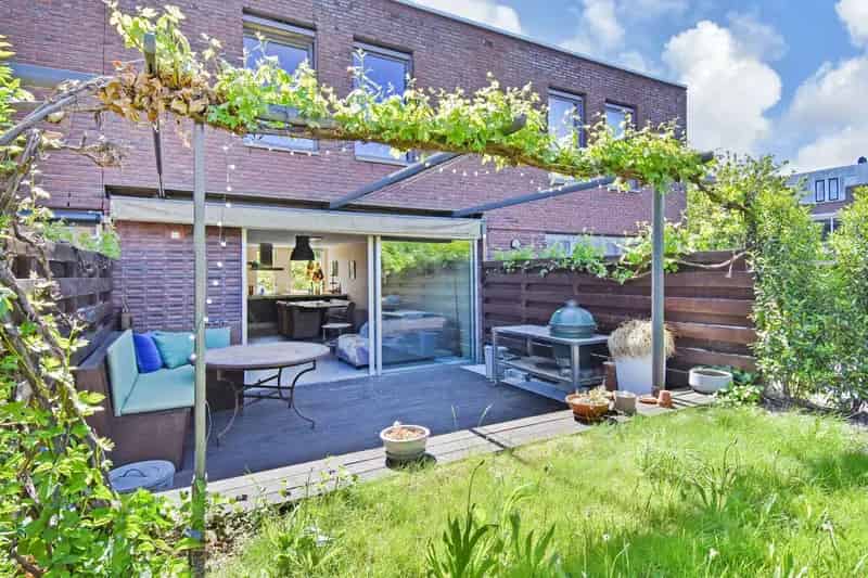 Herenhuis Den Haag Houtwijk Vruchtenbuurt 3 slaapkamers