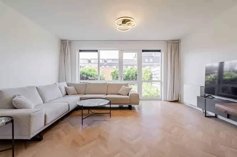 Huis te koop Nieuw Oosteinde 4 slaapkamers 118m2 tuin parkeren energielabel A
