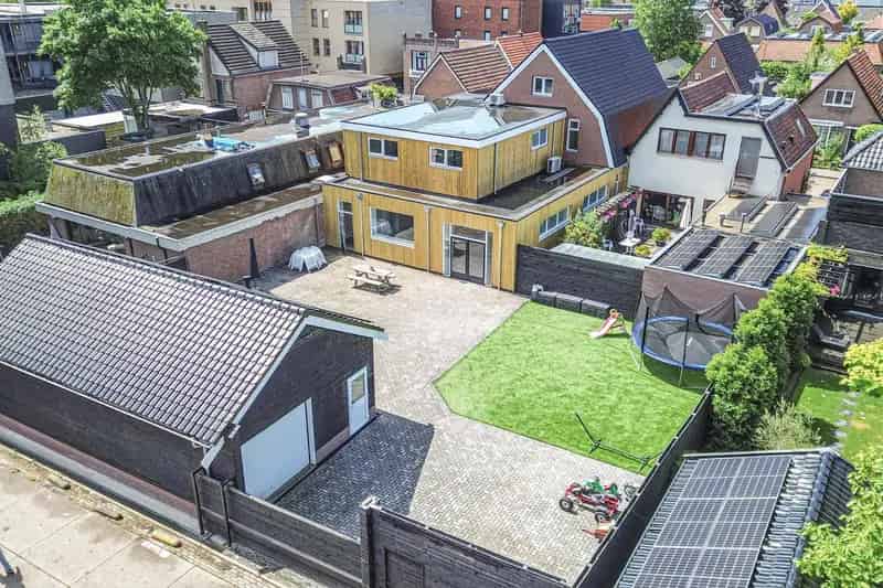 Ruim Pand Wonen en Werken 398m² Wolvega  Energiezuinig