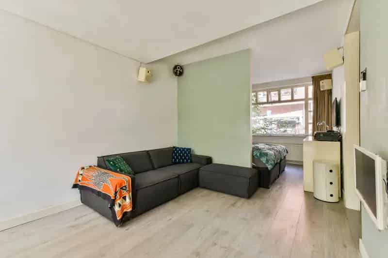Amsterdam Staatsliedenbuurt Appartement 41m2 Tuin Eigen Grond