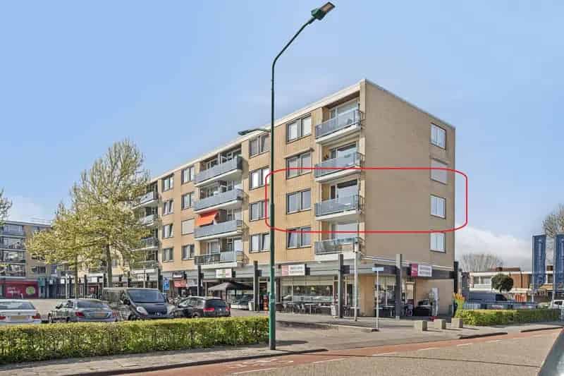 Ruim 3 Slaapkamer Appartement Dongen Europaplein