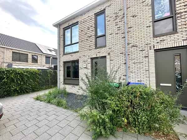 Moderne eengezinswoning 4 slaapkamers Den Haag Leyenburg