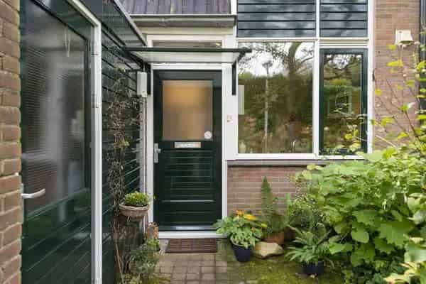 Tussenwoning Oosterbeek 3 slaapkamers tuin carport energielabel A