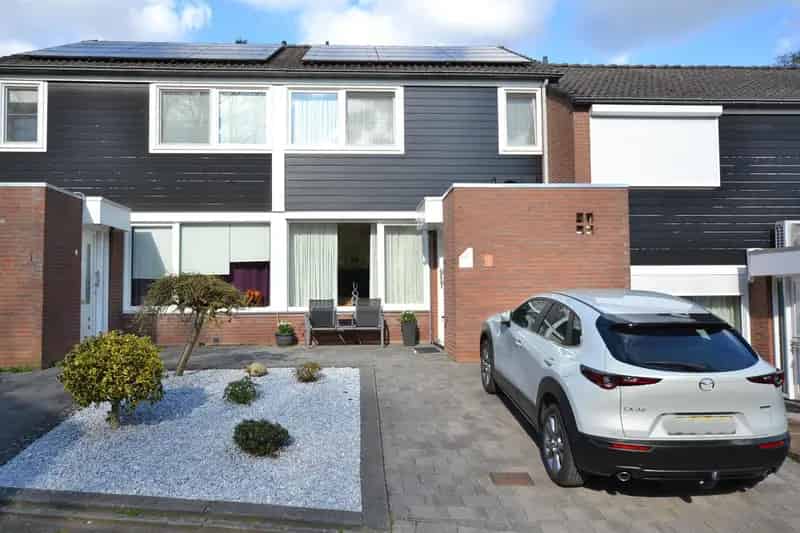Eengezinswoning Heerlen 3 slaapkamers tuin zonnepanelen