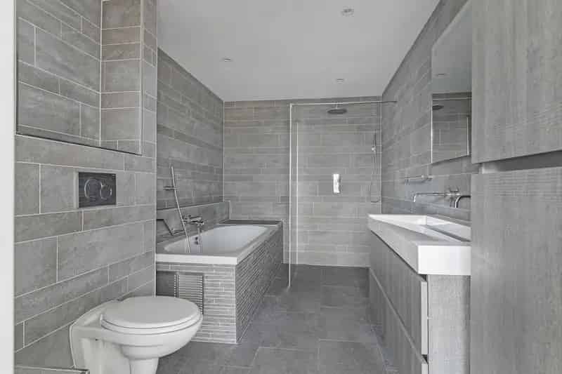 Ruime Hoekwoning met Garage en Tuin Zuidwesten