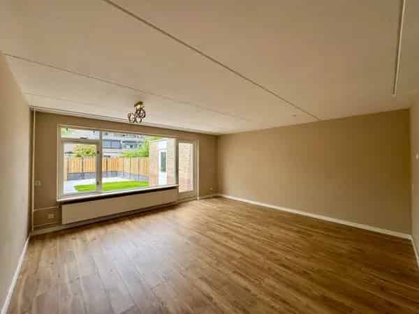 Huis Daniël Stalpaertstraat Almere 105m2