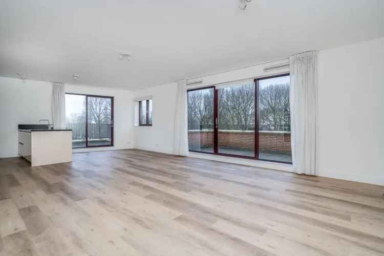 Luxe 4 Kamer Appartement Bergschenhoek Eigen Parkeerplaats