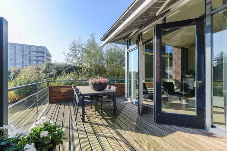 Huis te koop 5 slaapkamers Naaldwijk aan het water