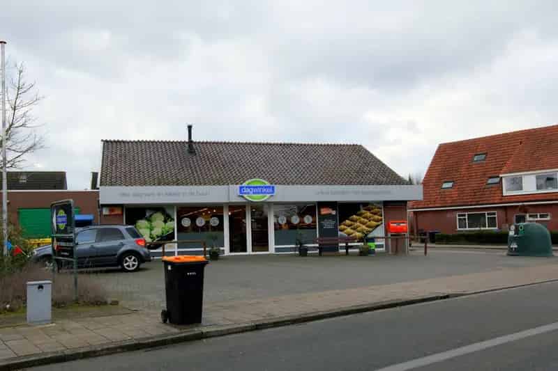 Winkelpand te huur Meddo 520m2 inclusief magazijn en parkeerplaatsen