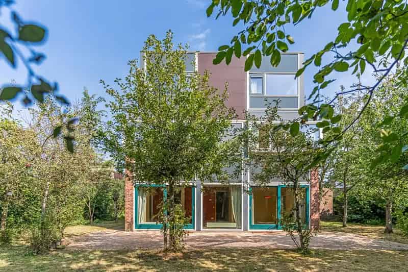 Vrijstaande woning 5 slaapkamers  dubbele garage Tiel
