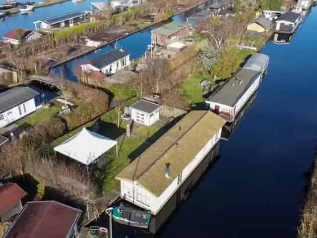 Recreatiewoonark Vinkeveen  Aan het Water Eigen Grond