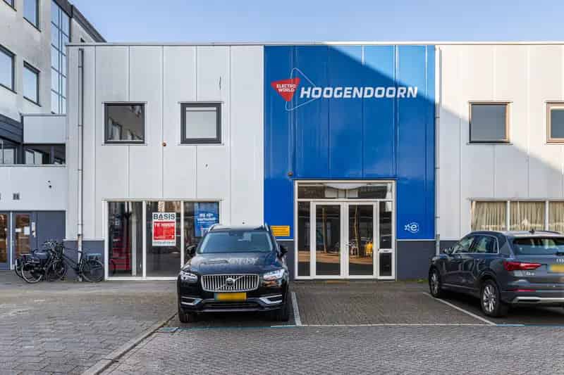 Bedrijfshal te Huur Alphen aan den Rijn 339m²