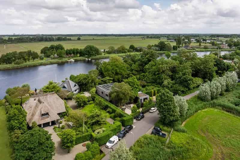 Luxe Piet Boon Villa Aan De Vecht Te Weesp