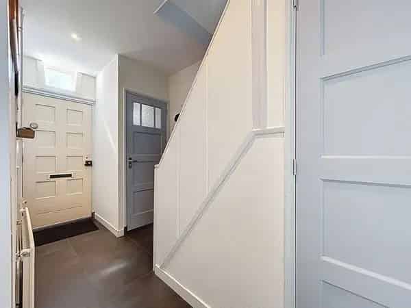 Moderne Tussenwoning Oostburg Volledig Gerenoveerd