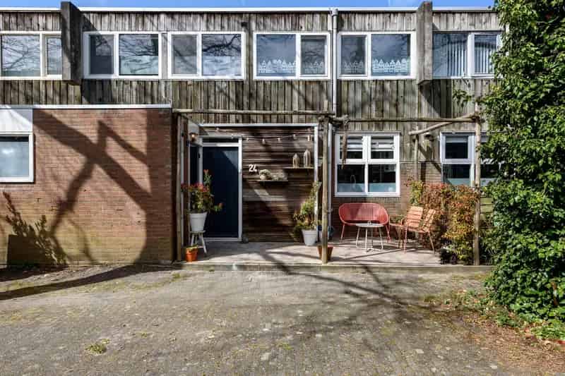 Ruime 4 Kamer Eengezinswoning Almere Haven Moderne Badkamer Vernieuwd Dak