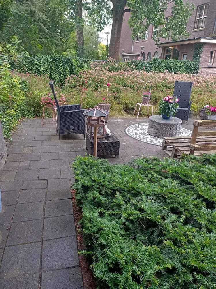 Appartement Te Huur in 7, Juvenaatlaan, Oudenbosch, Noord-Brabant