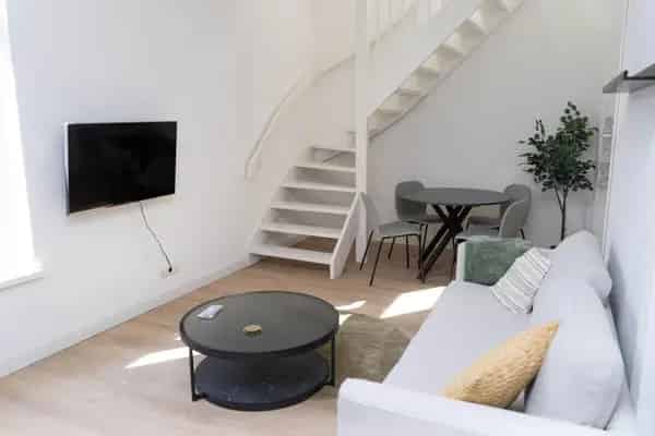 Appartement Tilburg: Gemeubileerd 1 slaapkamer appartement