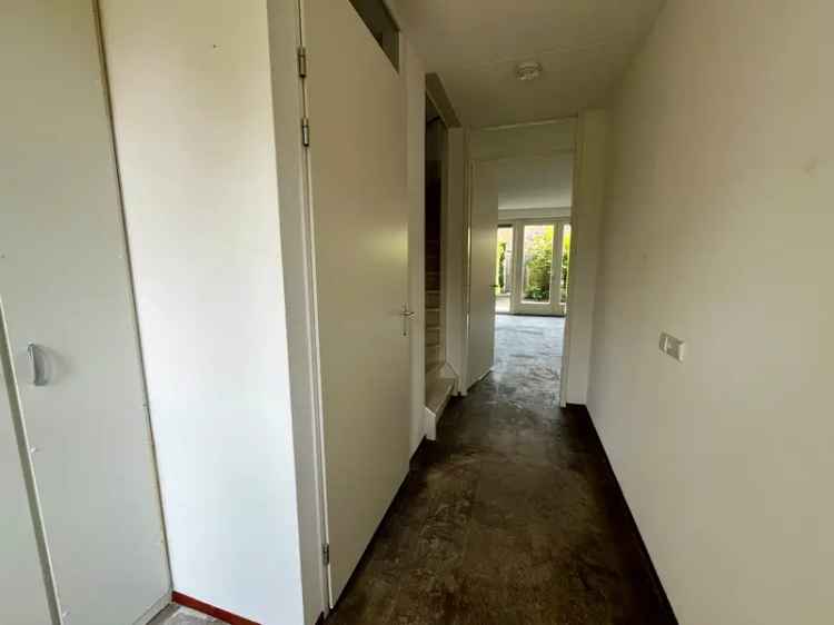 Moderne Tussenwoning 3 Slaapkamers Grinthuizen