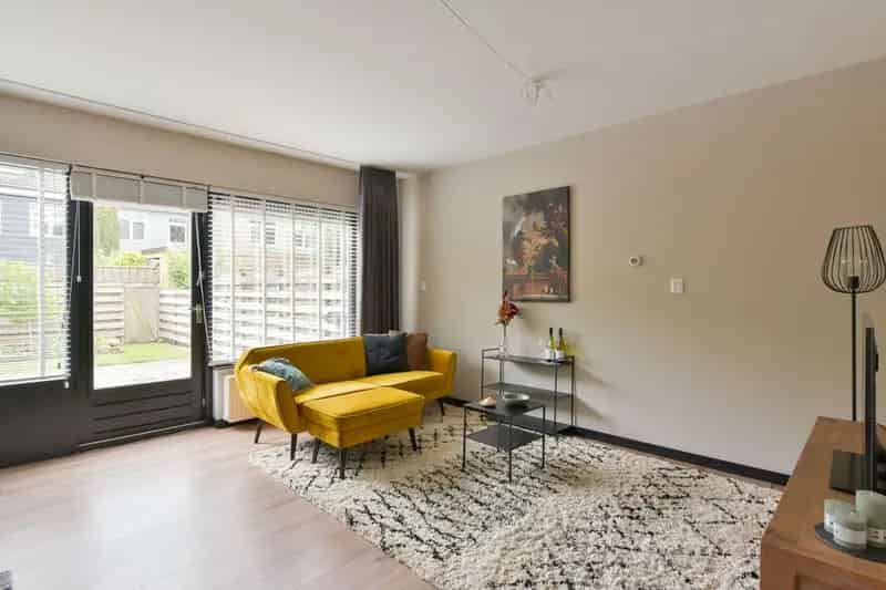 Huis te koop Hoorn Ruime Tussenwoning Zonnige Tuin 4 slaapkamers