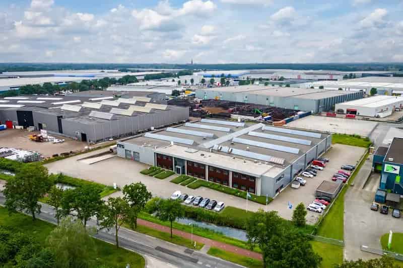 Bedrijfshal te Huur Venray 6400m2